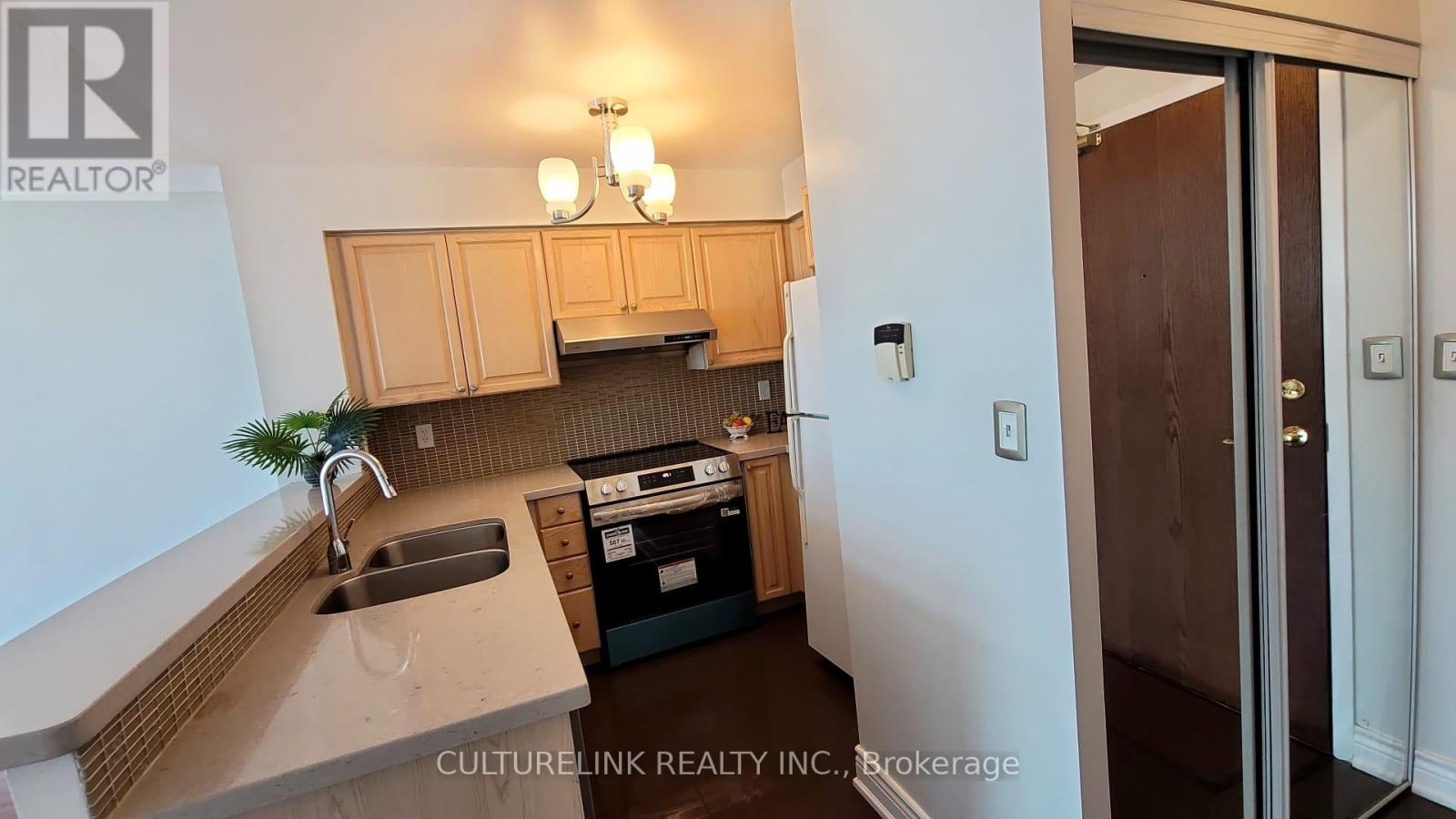 Ph 5 - 39 Oneida Crescent, Richmond Hill (Langstaff), Ontario  L4B 4T9 - Photo 3 - N13743340