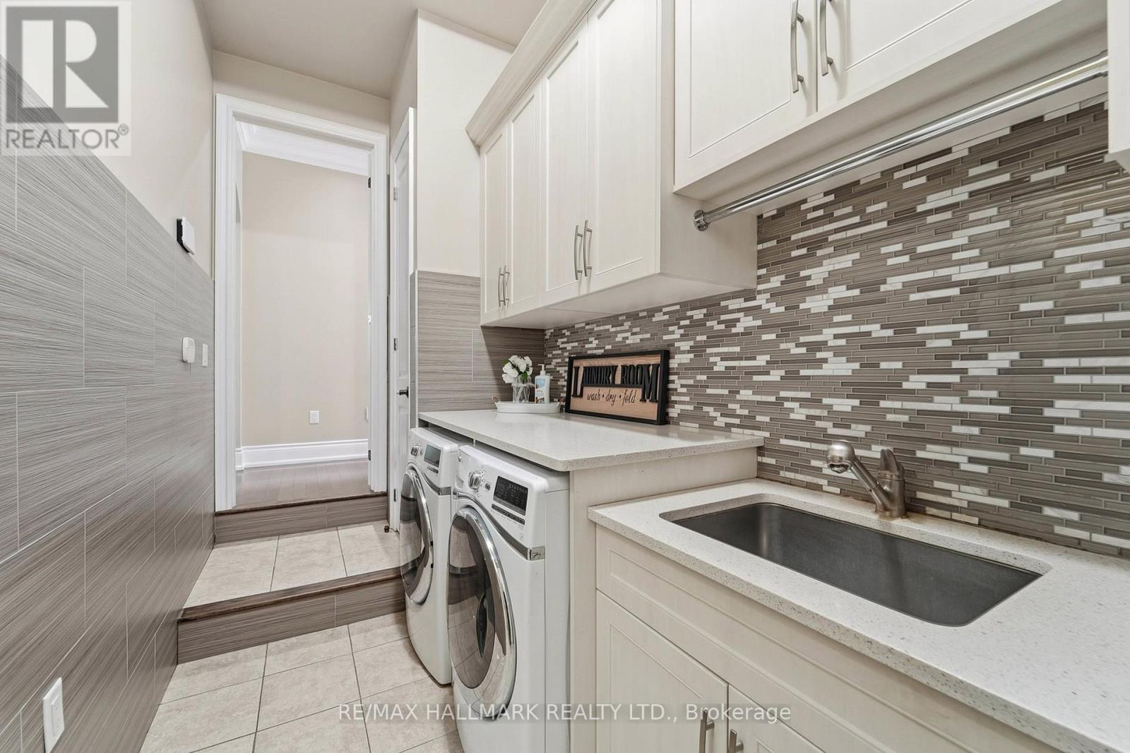 21 Skyline Trail, King, Ontario  L7B 0A1 - Photo 17 - N13782562