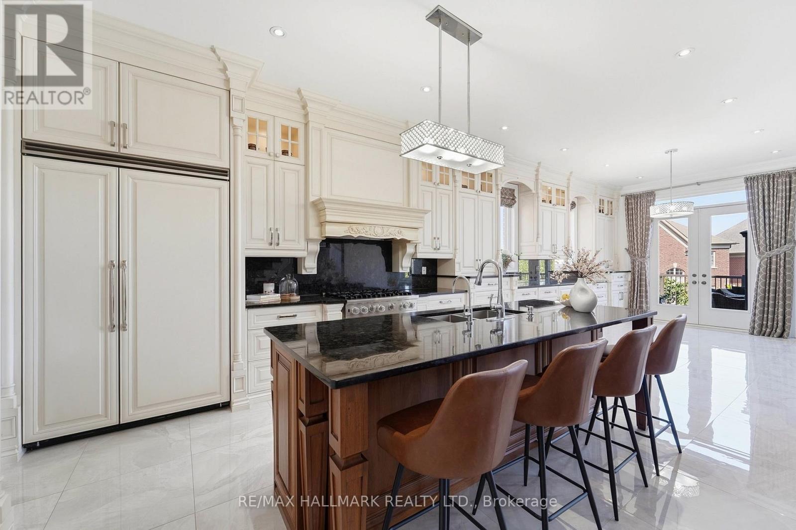 21 Skyline Trail, King, Ontario  L7B 0A1 - Photo 6 - N13782562