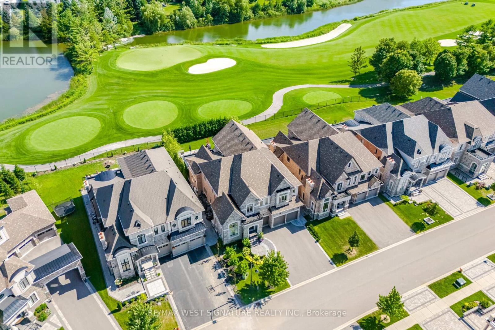 316 Touch Gold Crescent, Aurora, Ontario L4G 3X5 - Photo 3 - N13782624