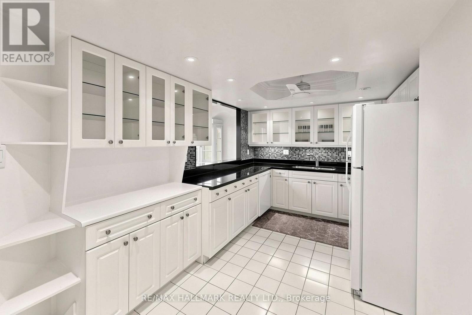 702 - 5 Weldrick Road W, Richmond Hill, Ontario  L4C 8S9 - Photo 24 - N13782680