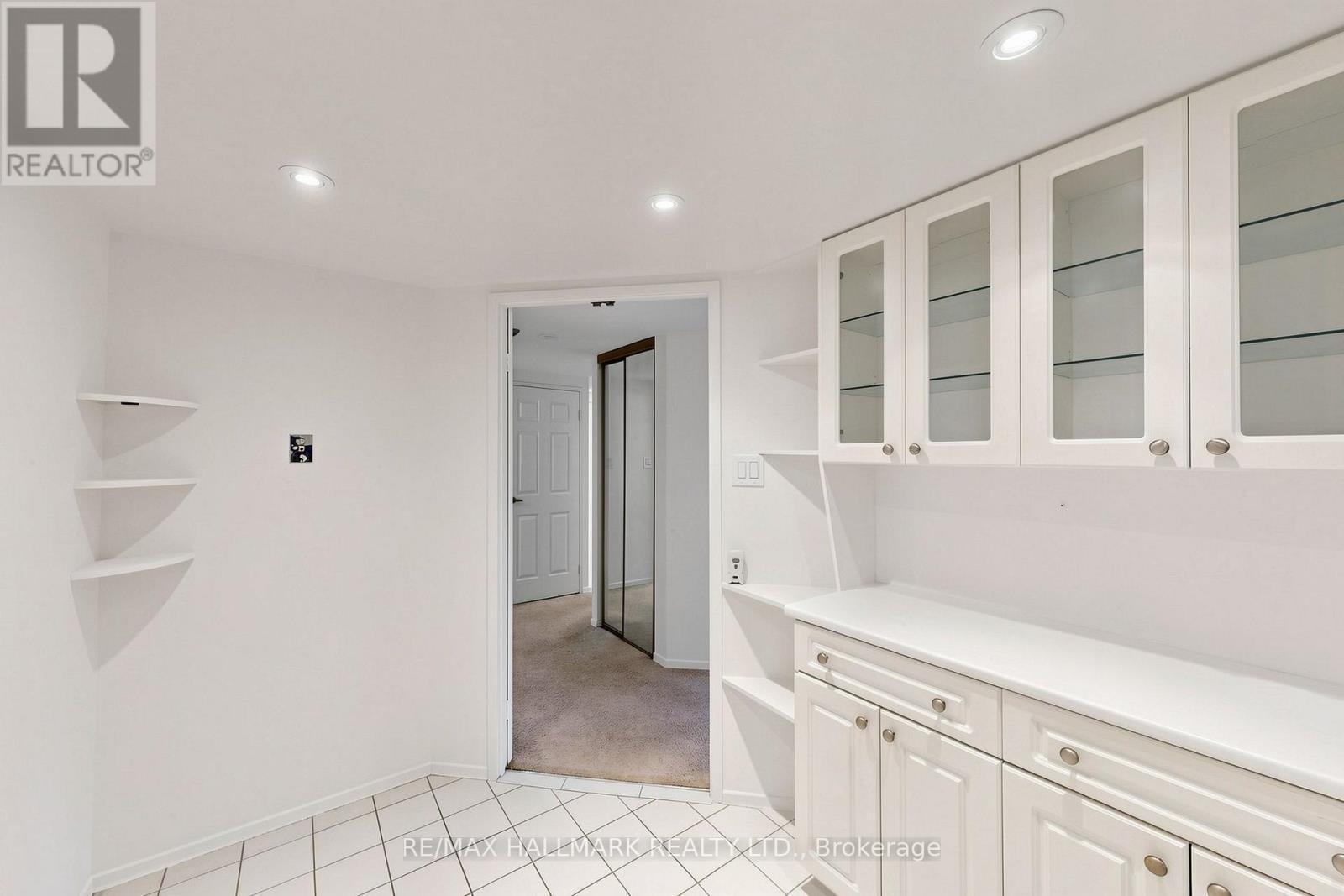 702 - 5 Weldrick Road W, Richmond Hill, Ontario  L4C 8S9 - Photo 31 - N13782680