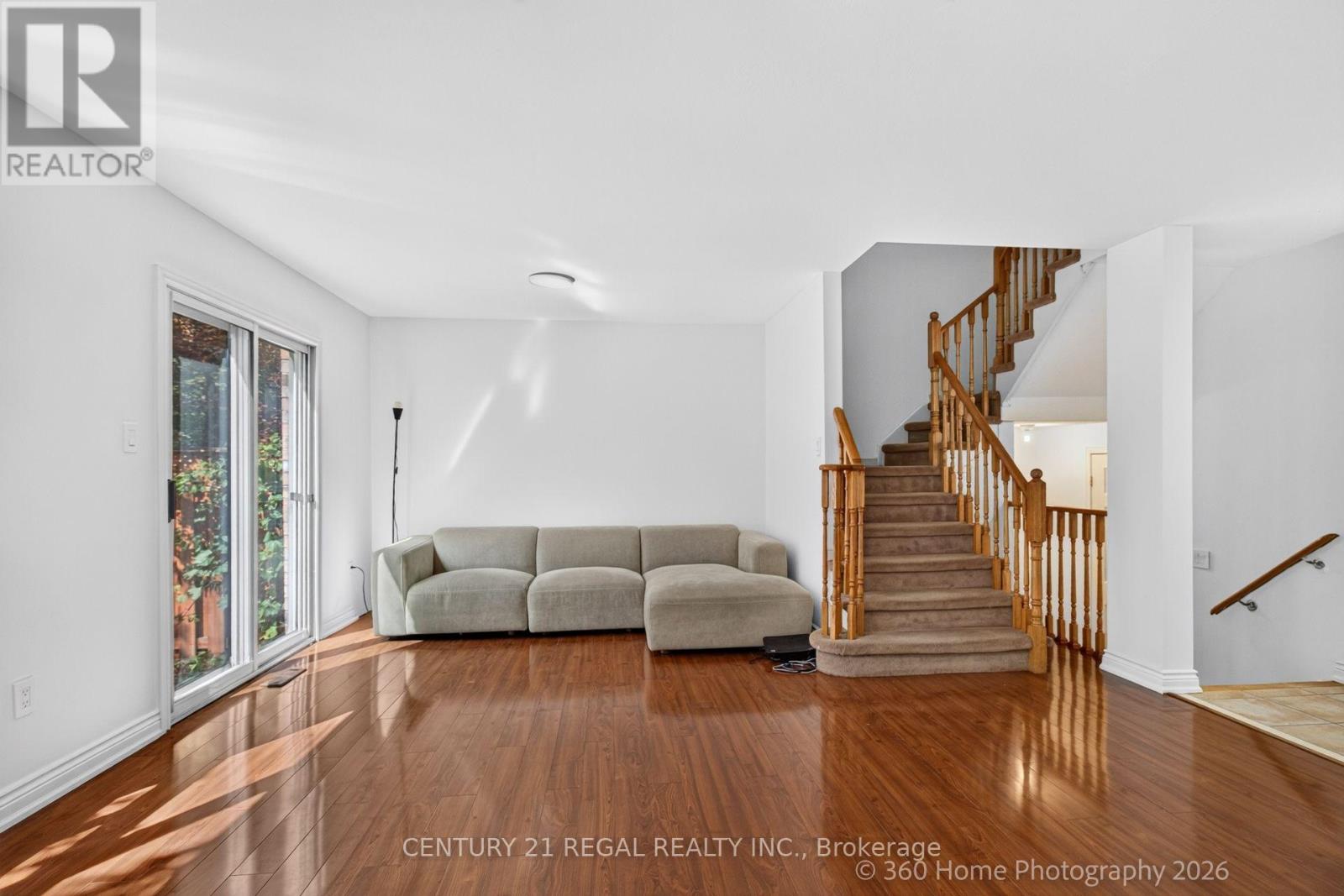 352 Flagstone Way, Newmarket, Ontario  L3X 2R3 - Photo 6 - N13782682