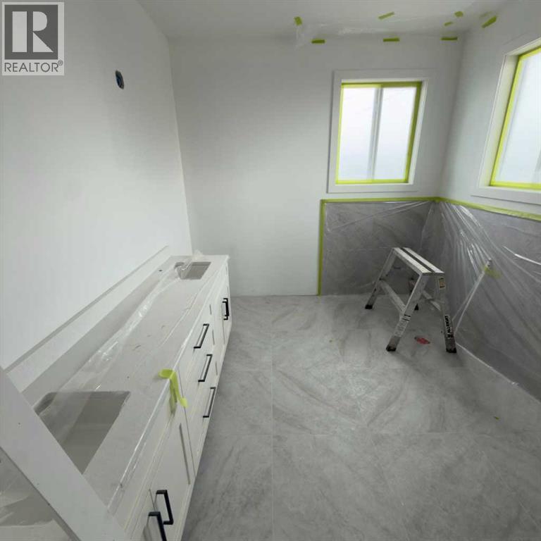 918 Memorial Drive Se, Redcliff, Alberta  T0J 2P0 - Photo 17 - A2328049