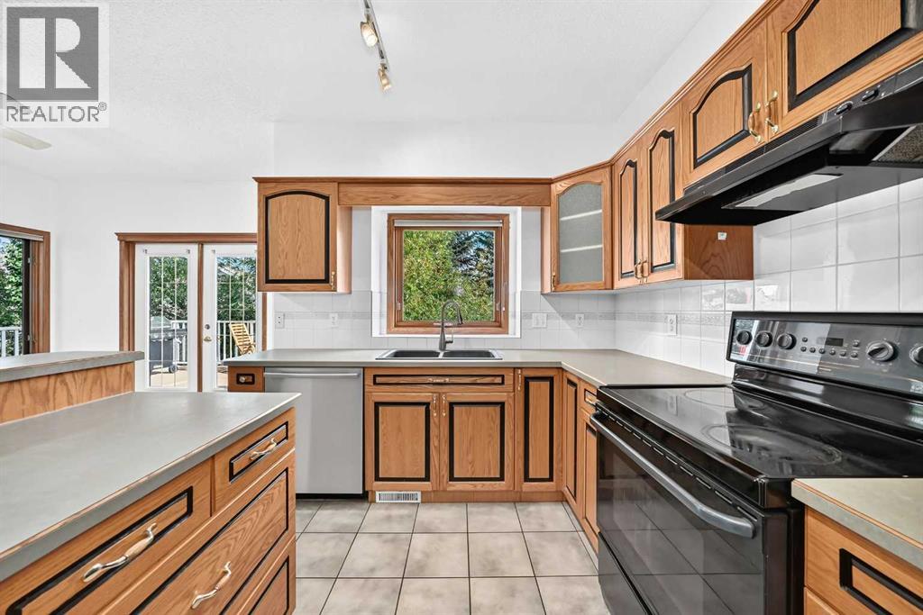 117 Evergreen Place Sw, Calgary, Alberta  T2Y 3K7 - Photo 6 - A2341404