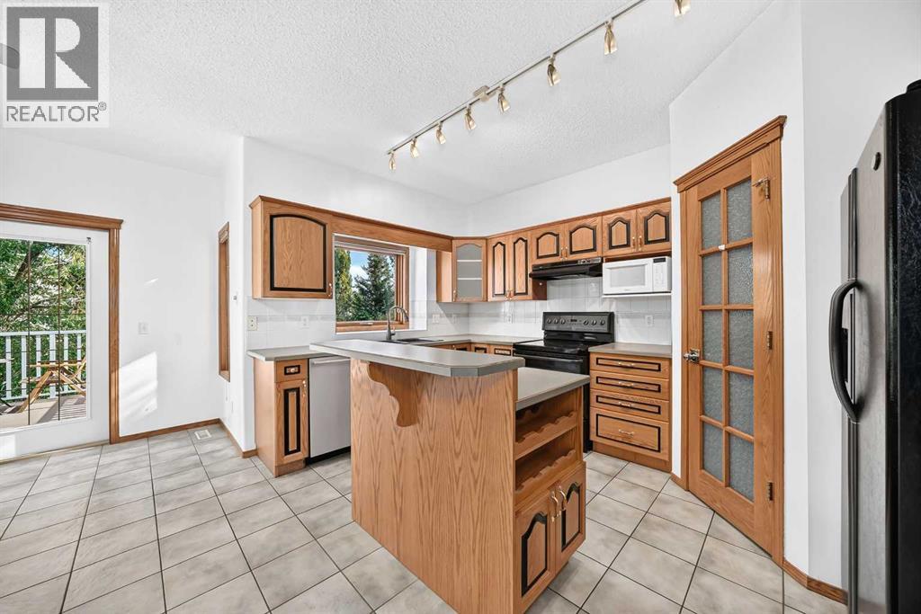117 Evergreen Place Sw, Calgary, Alberta  T2Y 3K7 - Photo 7 - A2341404
