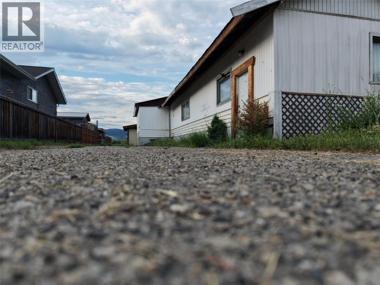 5708 Vla Road, Chase, British Columbia  V0E 1M1 - Photo 15 - 10400180