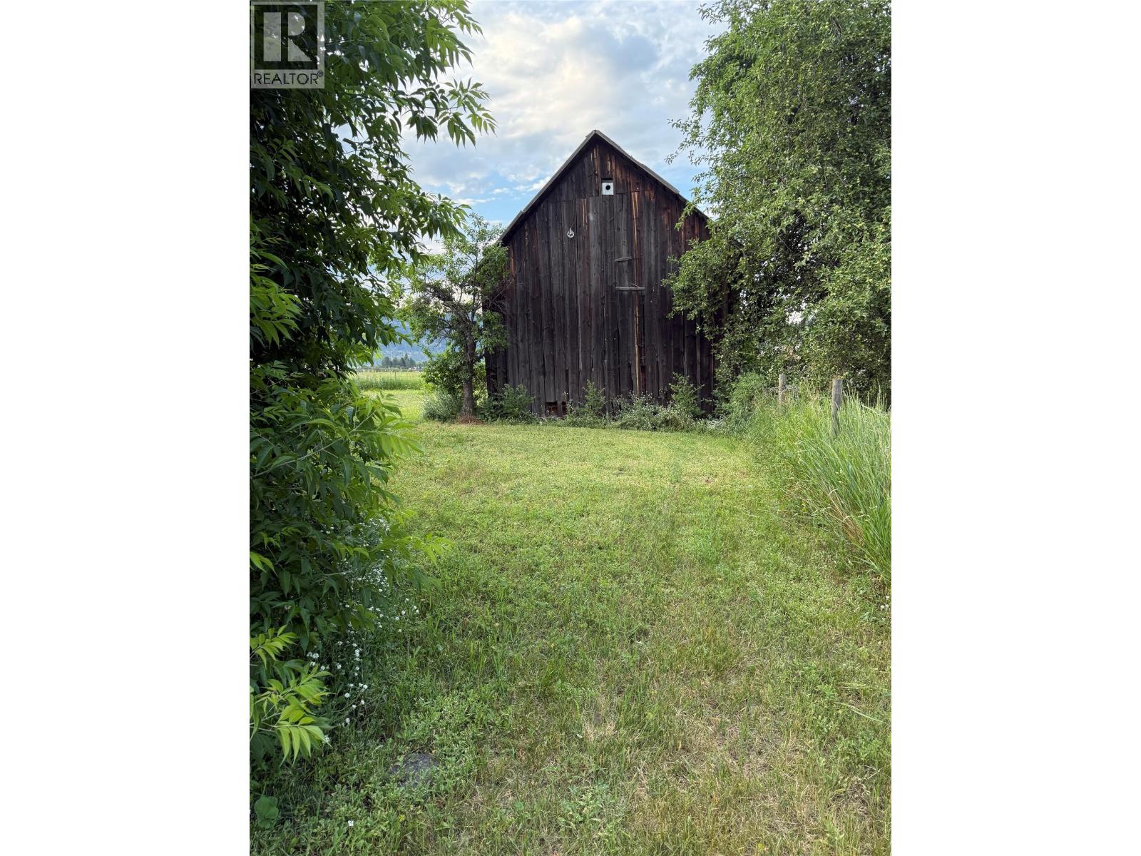 5708 Vla Road, Chase, British Columbia  V0E 1M1 - Photo 6 - 10400180