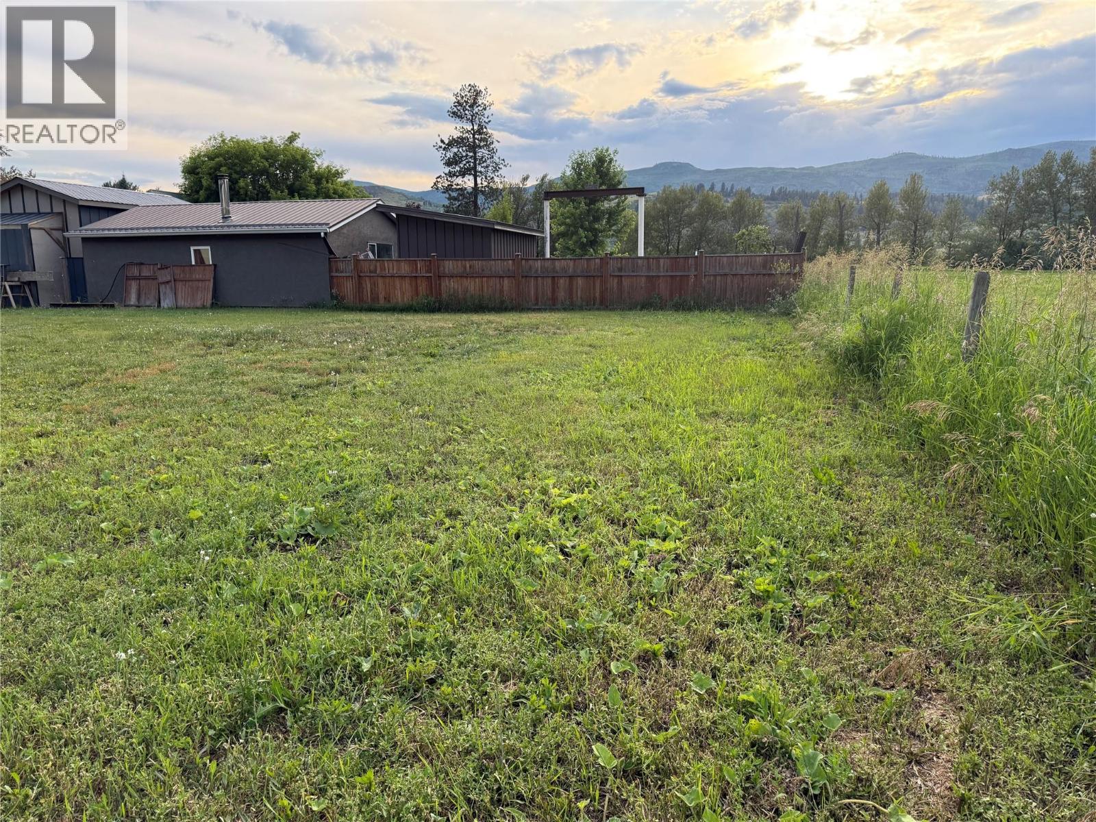 5708 Vla Road, Chase, British Columbia  V0E 1M1 - Photo 10 - 10400180