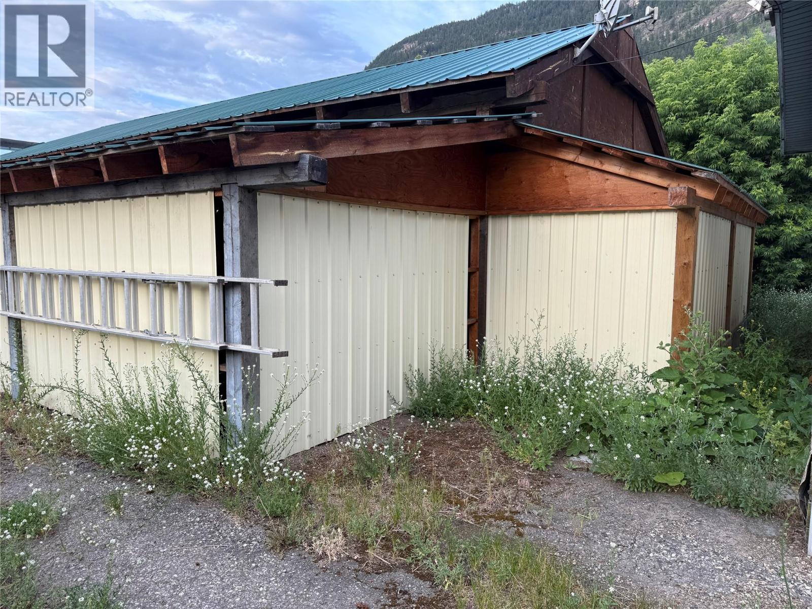5708 Vla Road, Chase, British Columbia  V0E 1M1 - Photo 13 - 10400180