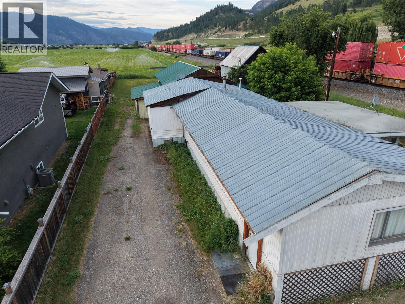 5708 Vla Road, Chase, British Columbia  V0E 1M1 - Photo 16 - 10400180