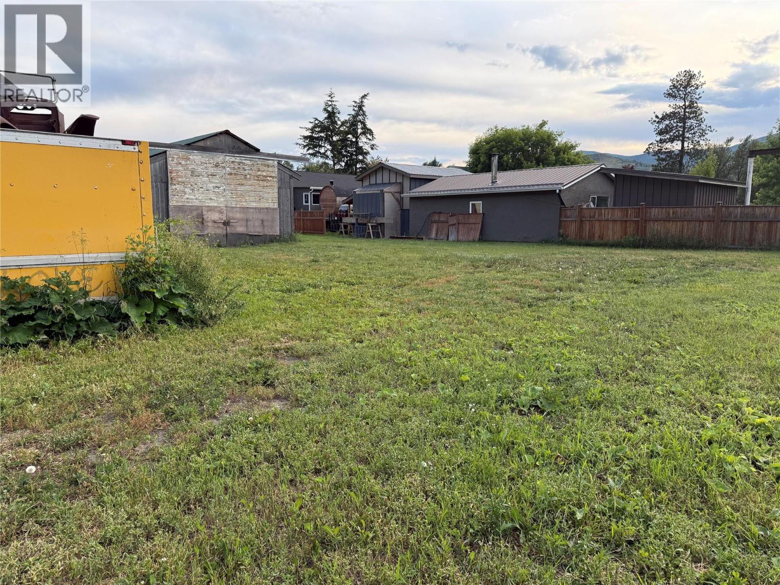 5708 Vla Road, Chase, British Columbia  V0E 1M1 - Photo 9 - 10400180