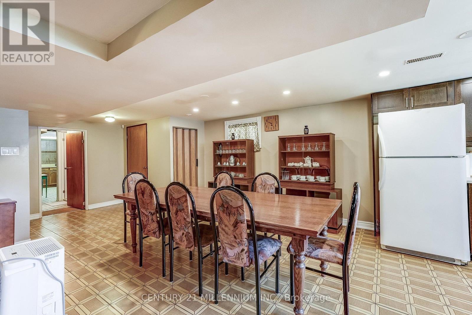 239 Driftwood Avenue, Toronto, Ontario M3N 2N4 - Photo 38 - W13782528