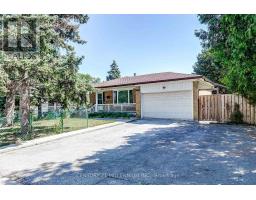 239 DRIFTWOOD AVENUE, Toronto, Ontario
