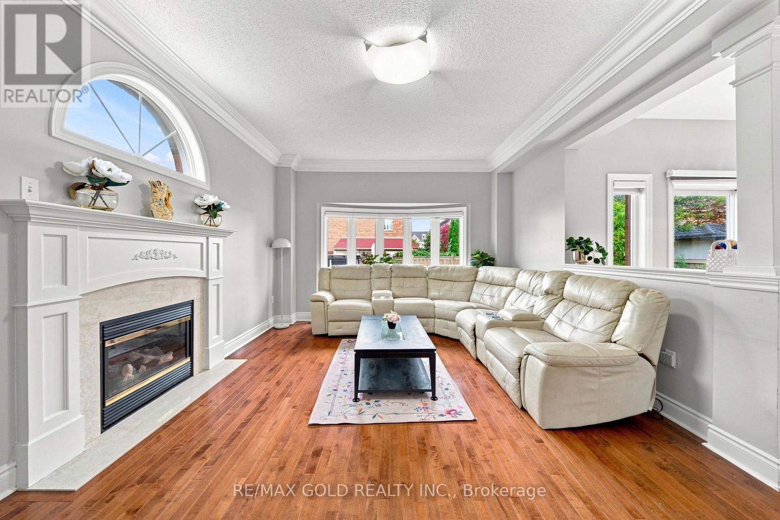 31 Fontainebleu Road, Brampton, Ontario L6P 1Z1 - Photo 13 - W13782582