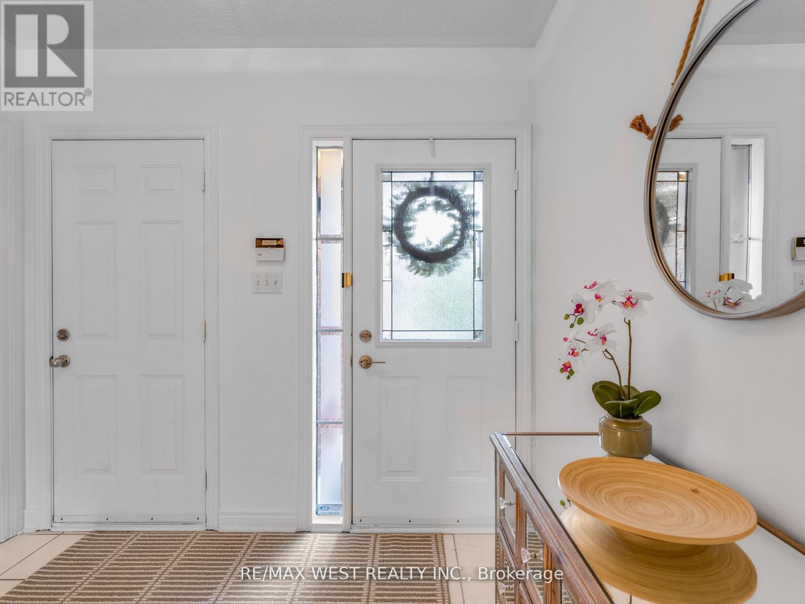 26 Shady Glen Crescent, Caledon, Ontario  L7E 2K4 - Photo 6 - W13782610