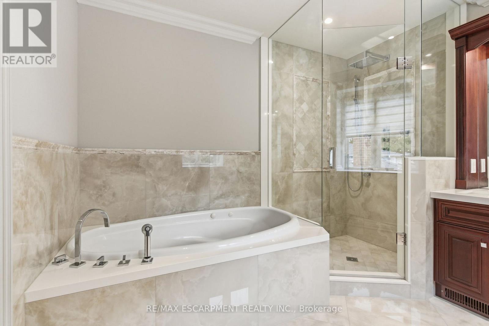 1366 Wilson Avenue, Mississauga, Ontario  L5G 3K2 - Photo 27 - W13782620