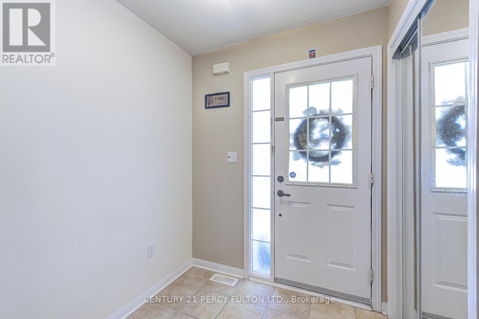 20 Orangegrove Drive, Brampton, Ontario  L7A 3N4 - Photo 7 - W13782648