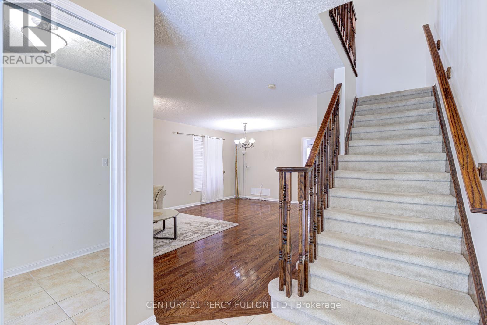 20 Orangegrove Drive, Brampton, Ontario  L7A 3N4 - Photo 8 - W13782648