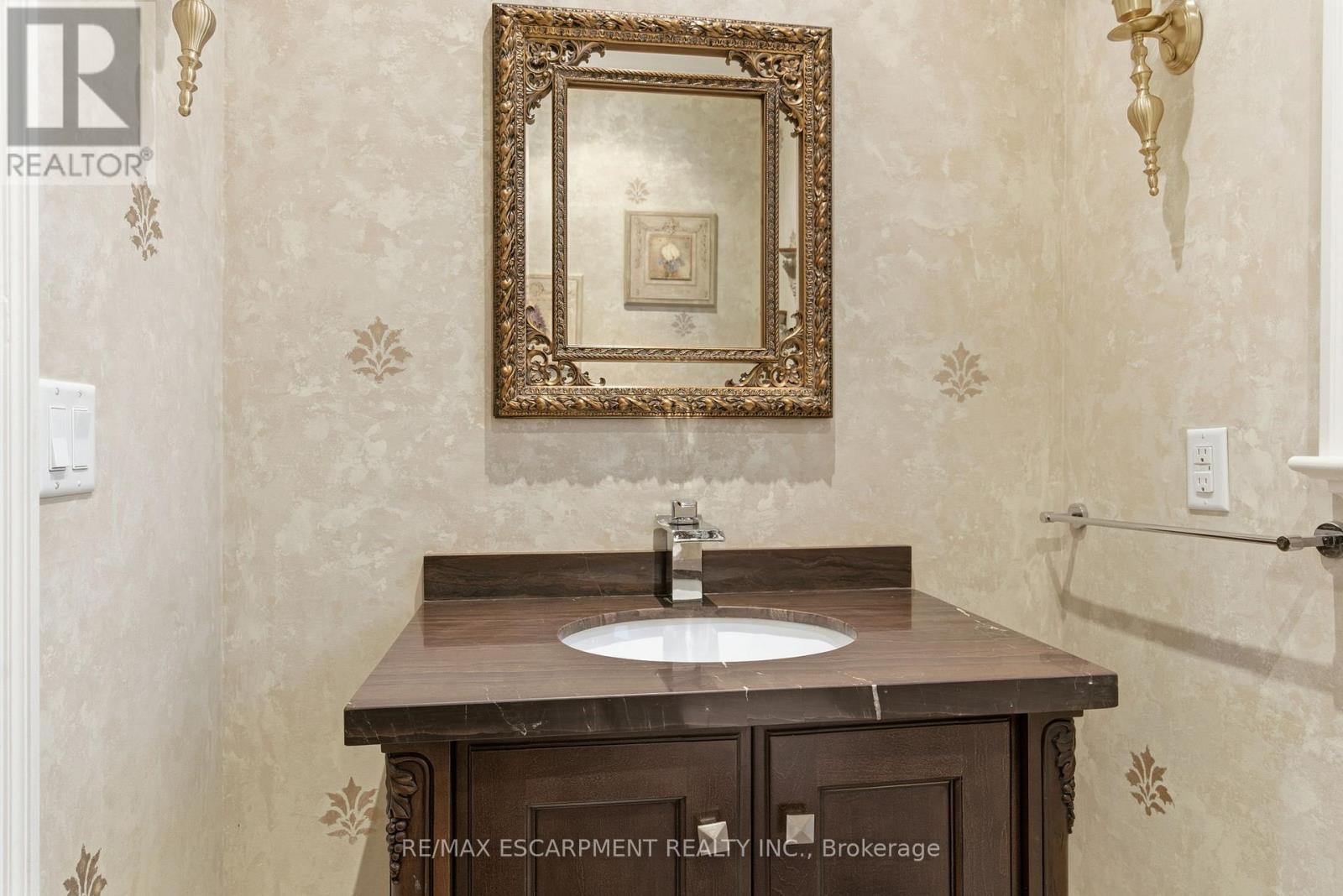 1366 Wilson Avenue, Mississauga, Ontario  L5G 3K2 - Photo 19 - W13782676