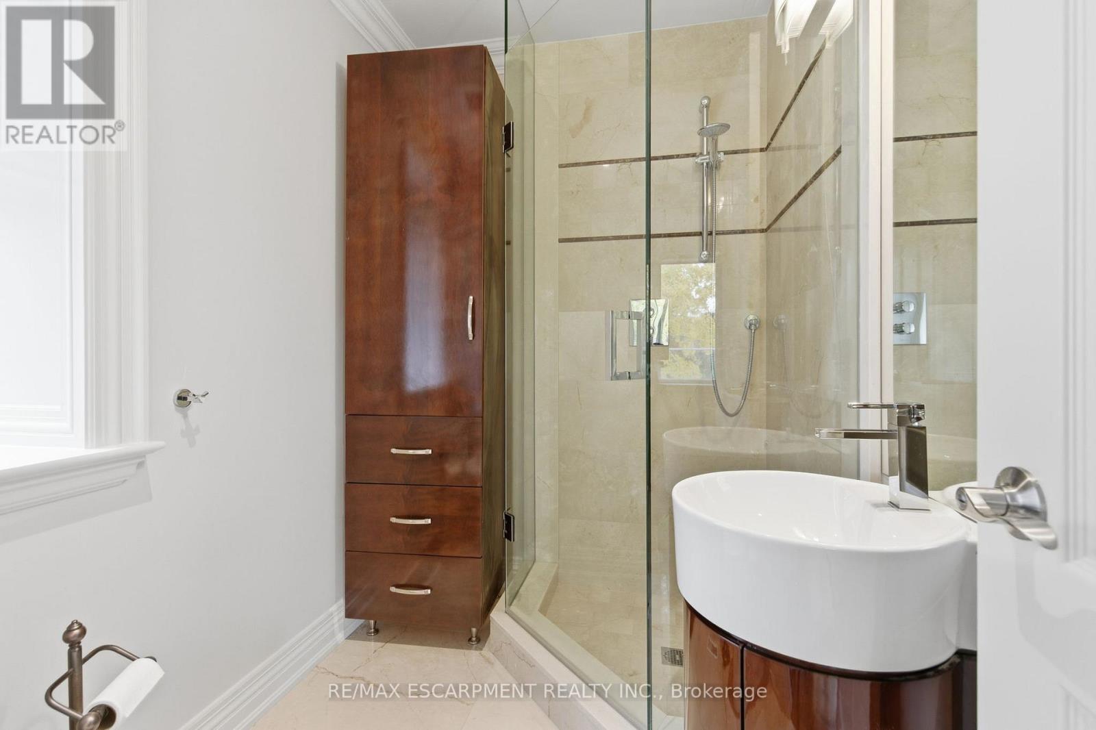 1366 Wilson Avenue, Mississauga, Ontario  L5G 3K2 - Photo 29 - W13782676