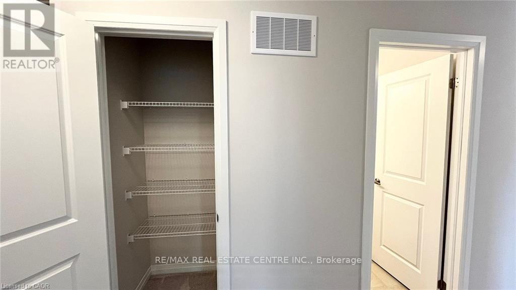 44 Blackburn Street, Cambridge, Ontario N1S 0E1 - Photo 18 - X13782690