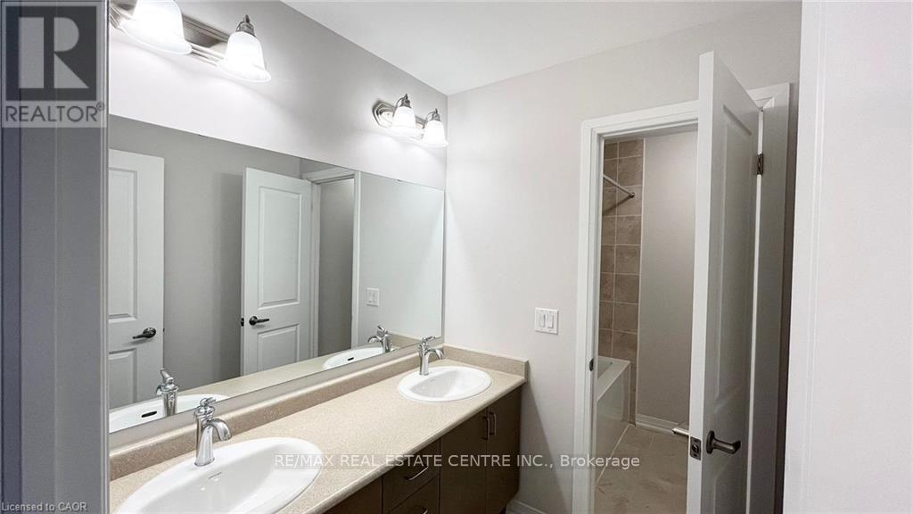 44 Blackburn Street, Cambridge, Ontario N1S 0E1 - Photo 23 - X13782690