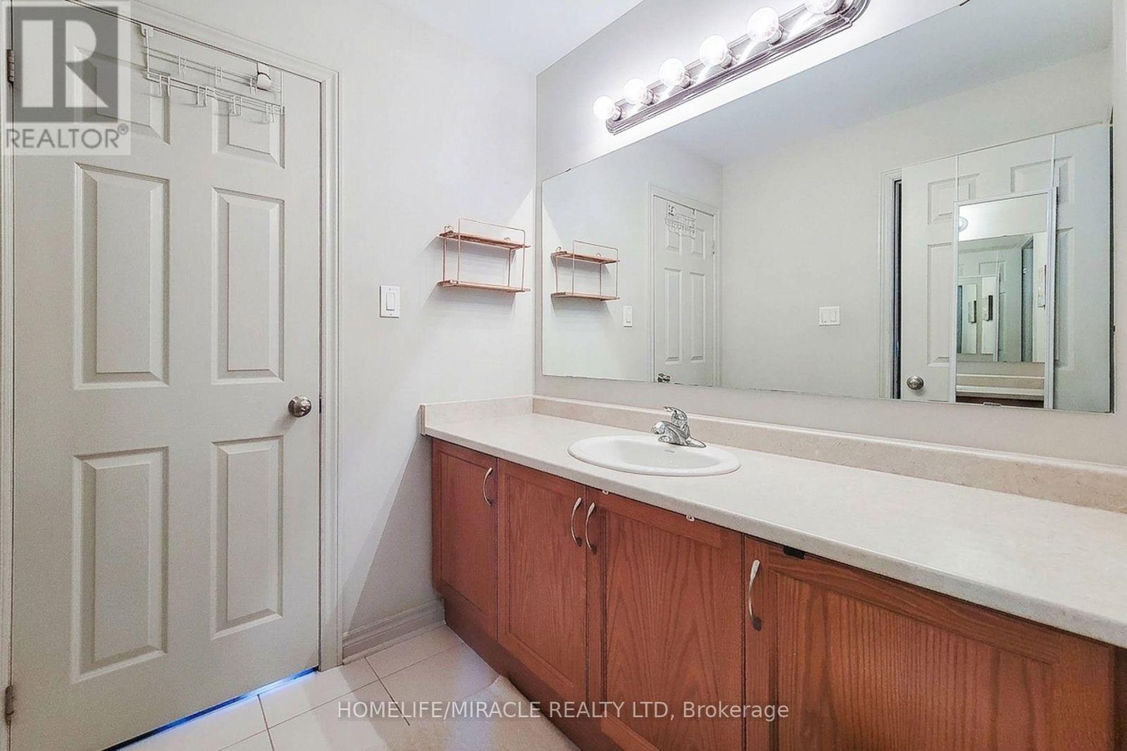93 Barlow Place, Brant, Ontario  N3L 0H1 - Photo 37 - X13782708
