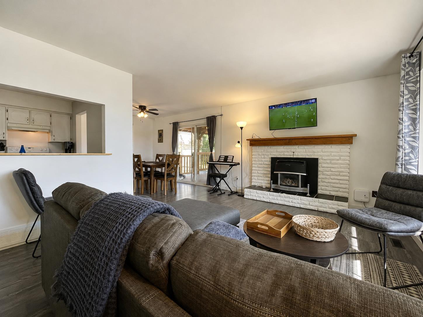 7912 BURDOCK STREET, mission, British Columbia
