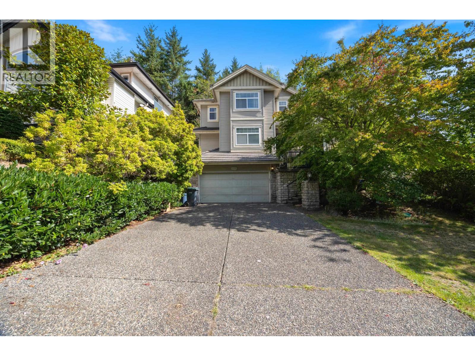 115 Eagle Pass, Port Moody, British Columbia  V3H 5E8 - Photo 2 - R3164957