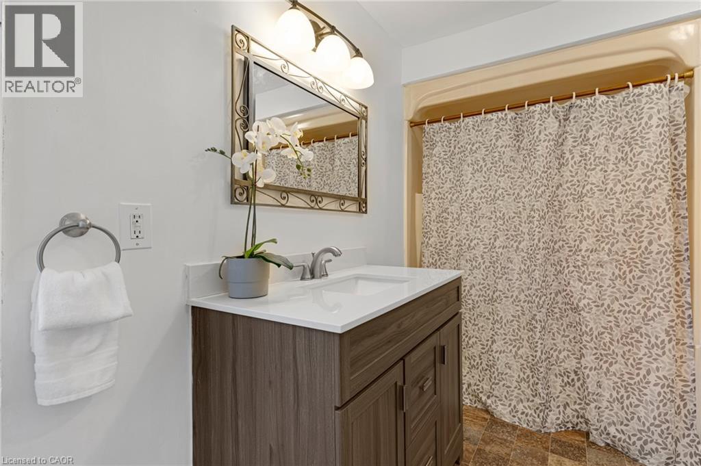 197 Ninth Avenue, Kitchener, Ontario  N2C 1S9 - Photo 23 - 40861041
