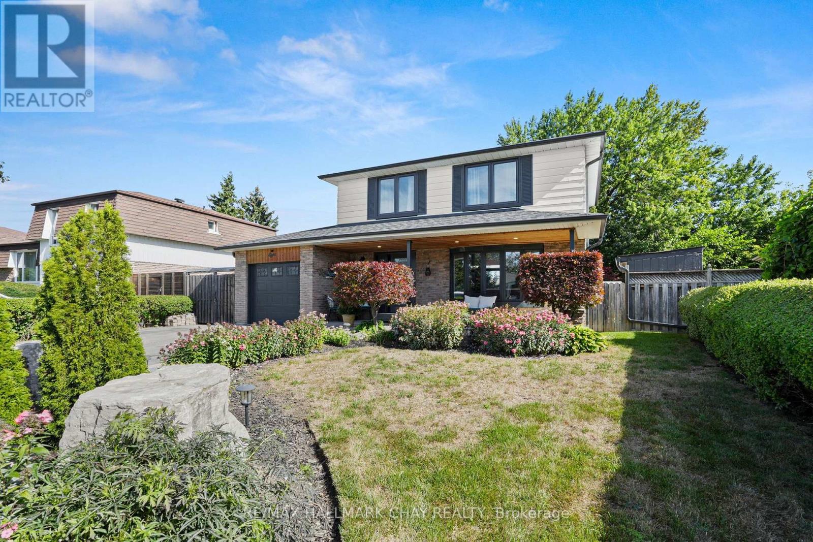 8 Grassington Crescent, Brampton, Ontario  L6S 1Z6 - Photo 4 - W13782546