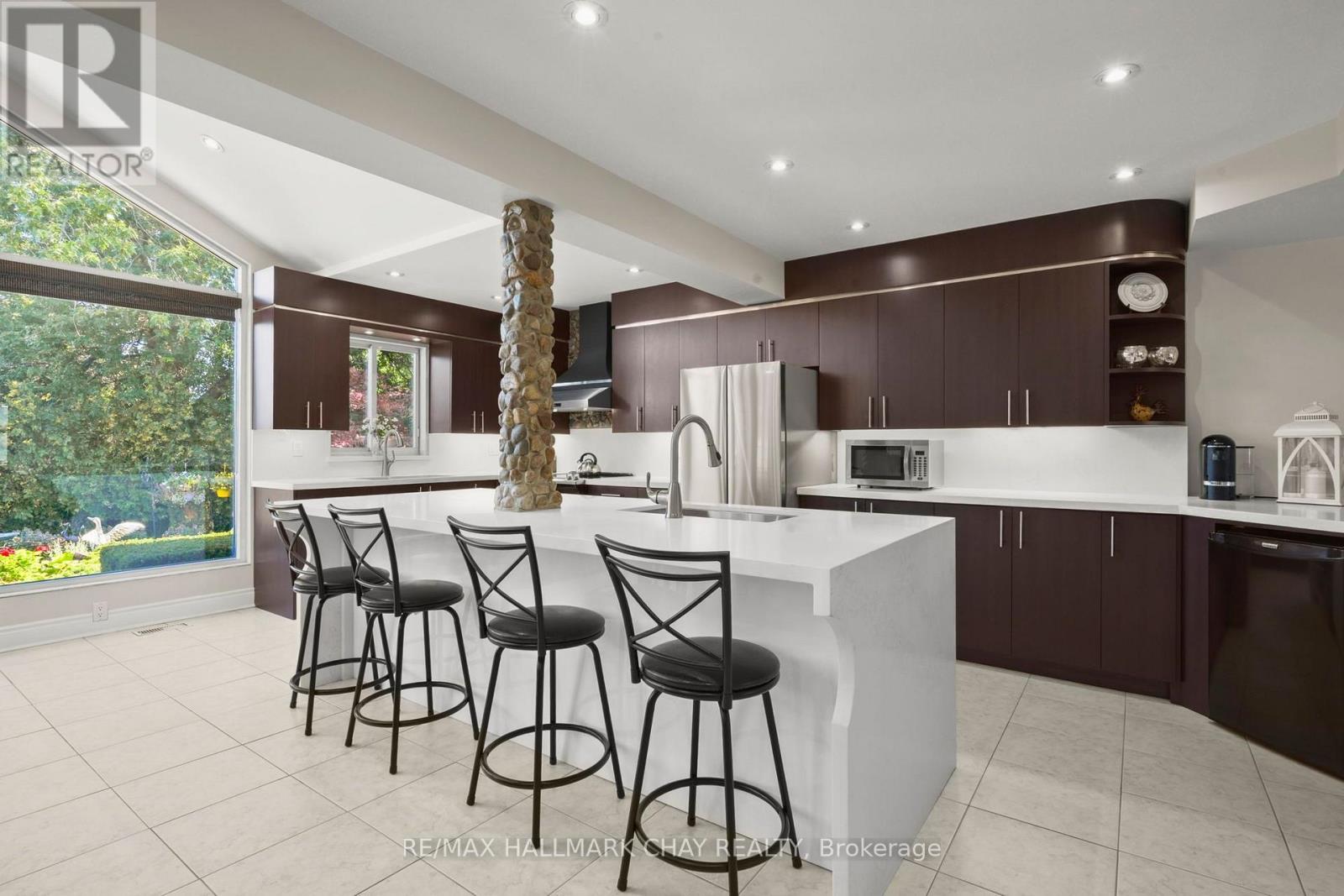 8 Grassington Crescent, Brampton, Ontario  L6S 1Z6 - Photo 16 - W13782546