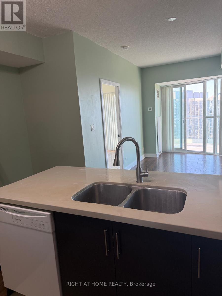 1910 - 50 Absolute Avenue, Mississauga, Ontario  L4Z 0A9 - Photo 13 - W13777852