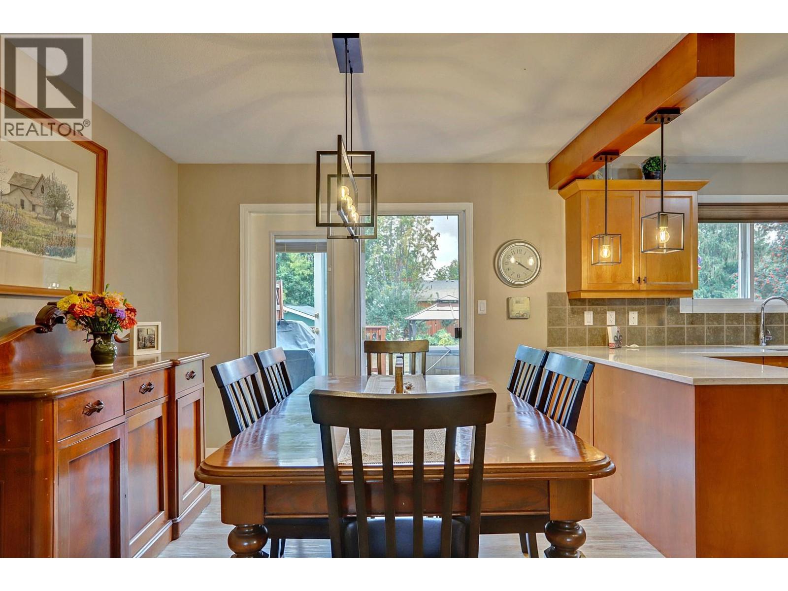 9633 Bessette Road, Coldstream, British Columbia  V1B 3G8 - Photo 12 - 10400469