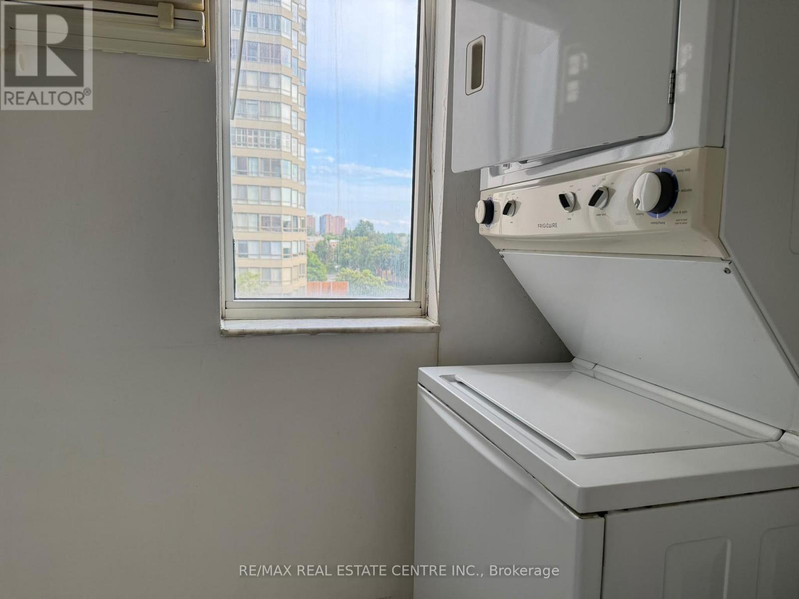 504 - 285 Enfield Place, Mississauga, Ontario  L5B 3Y7 - Photo 10 - W13767438