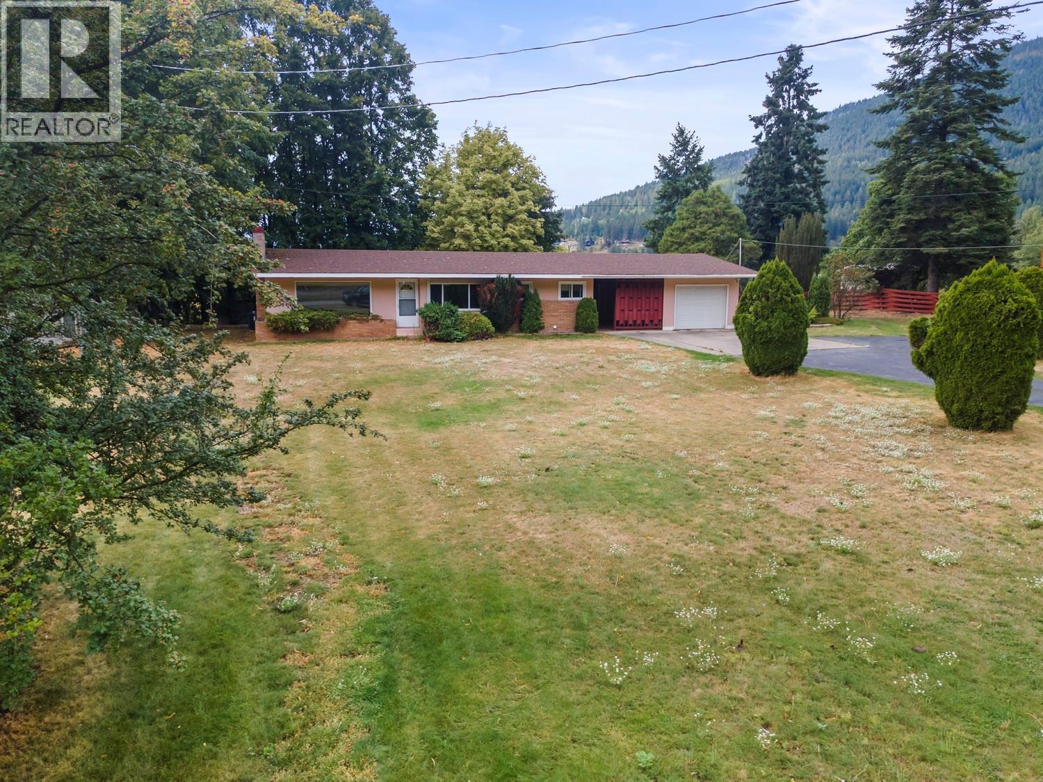 109 36th Avenue N, Erickson, British Columbia V0B 1G1 - Photo 45 - 10400434