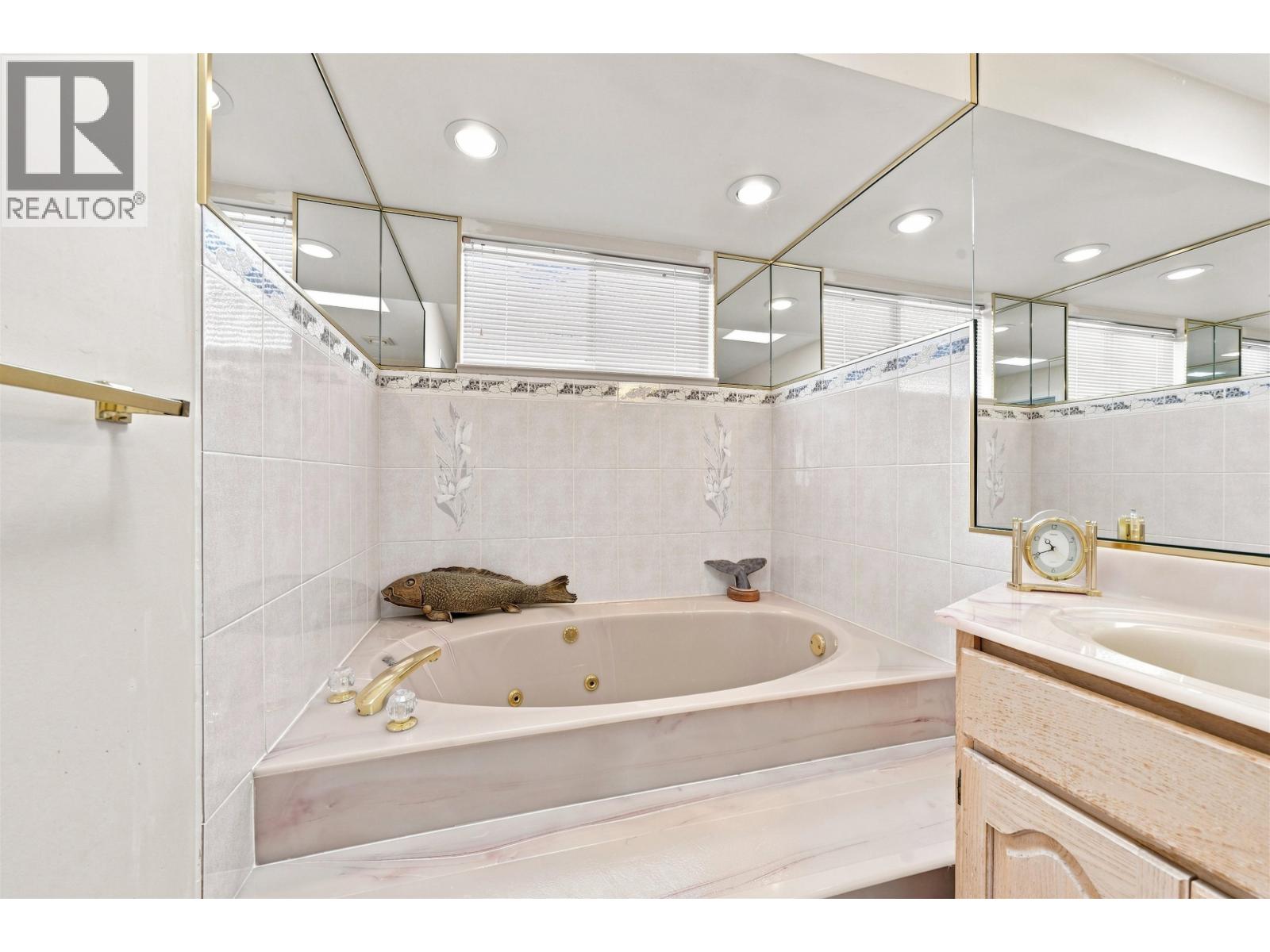 1708 Prestwick Drive, Vancouver, British Columbia  V5P 2E6 - Photo 14 - R3165147