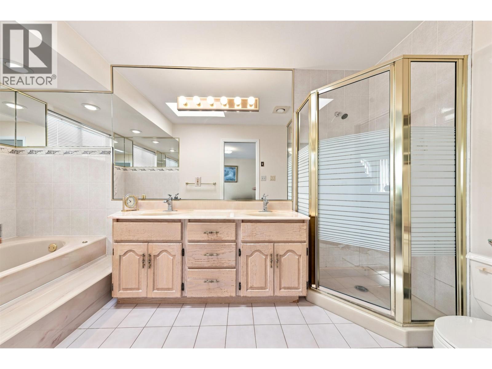 1708 Prestwick Drive, Vancouver, British Columbia  V5P 2E6 - Photo 13 - R3165147