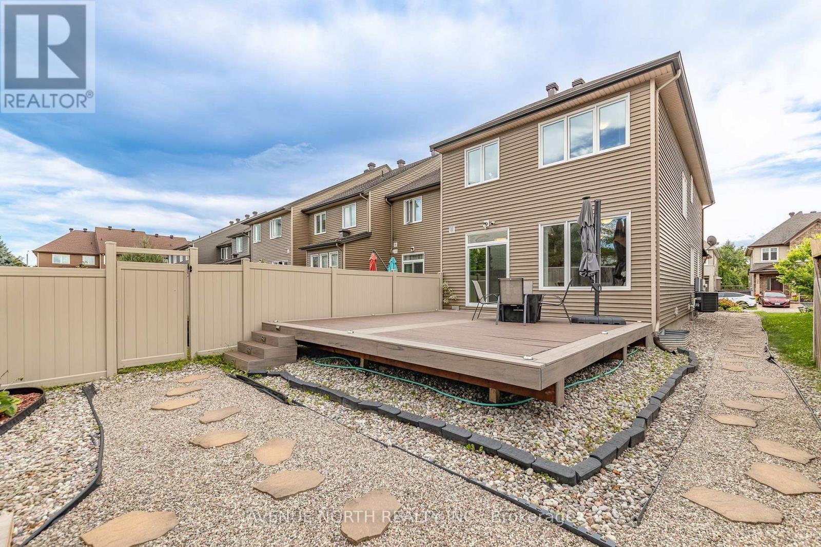 299 Wood Acres Grove, Ottawa, Ontario  K1T 0B3 - Photo 44 - X13782770