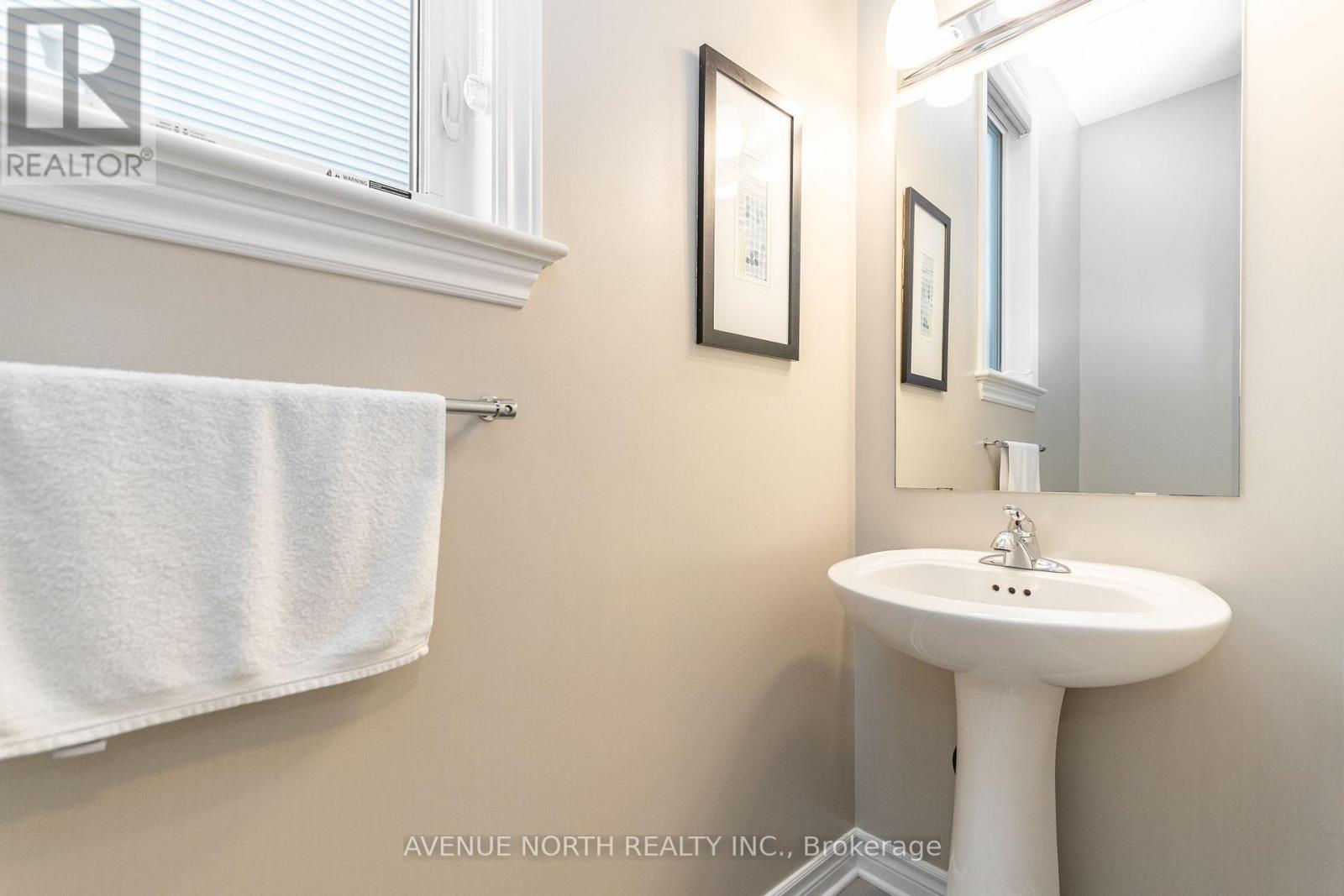 299 Wood Acres Grove, Ottawa, Ontario  K1T 0B3 - Photo 6 - X13782770