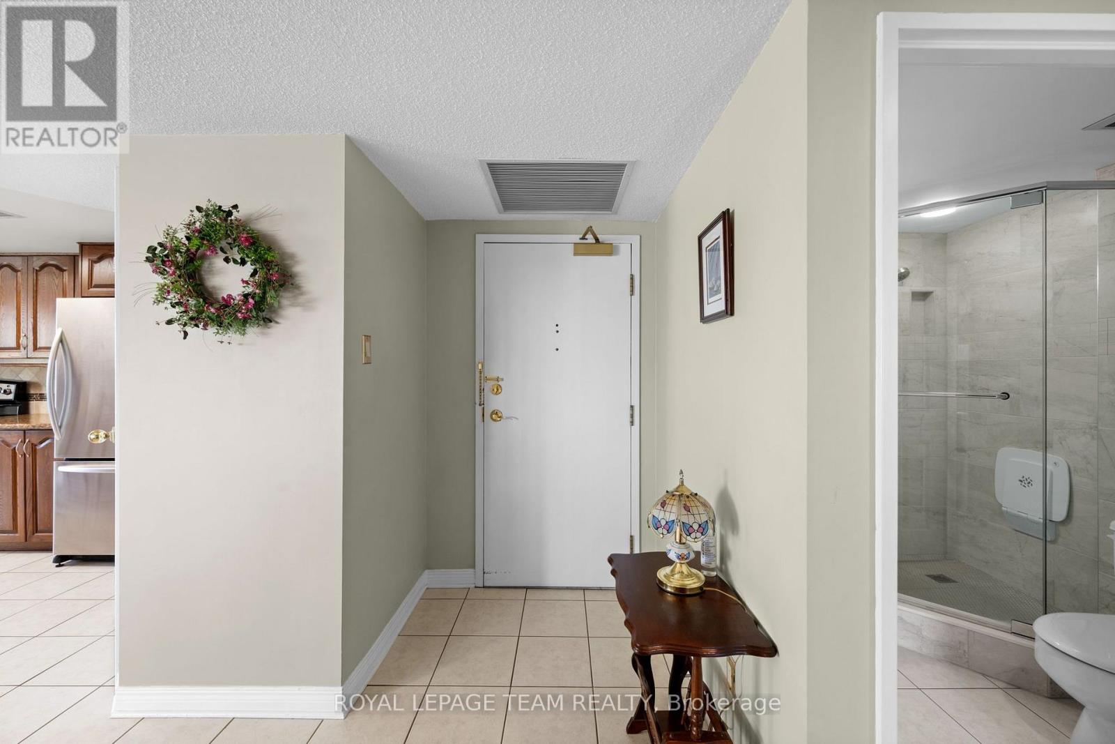 406 - 100 Grant Carman Drive, Ottawa, Ontario  K2E 8B8 - Photo 5 - X13782802