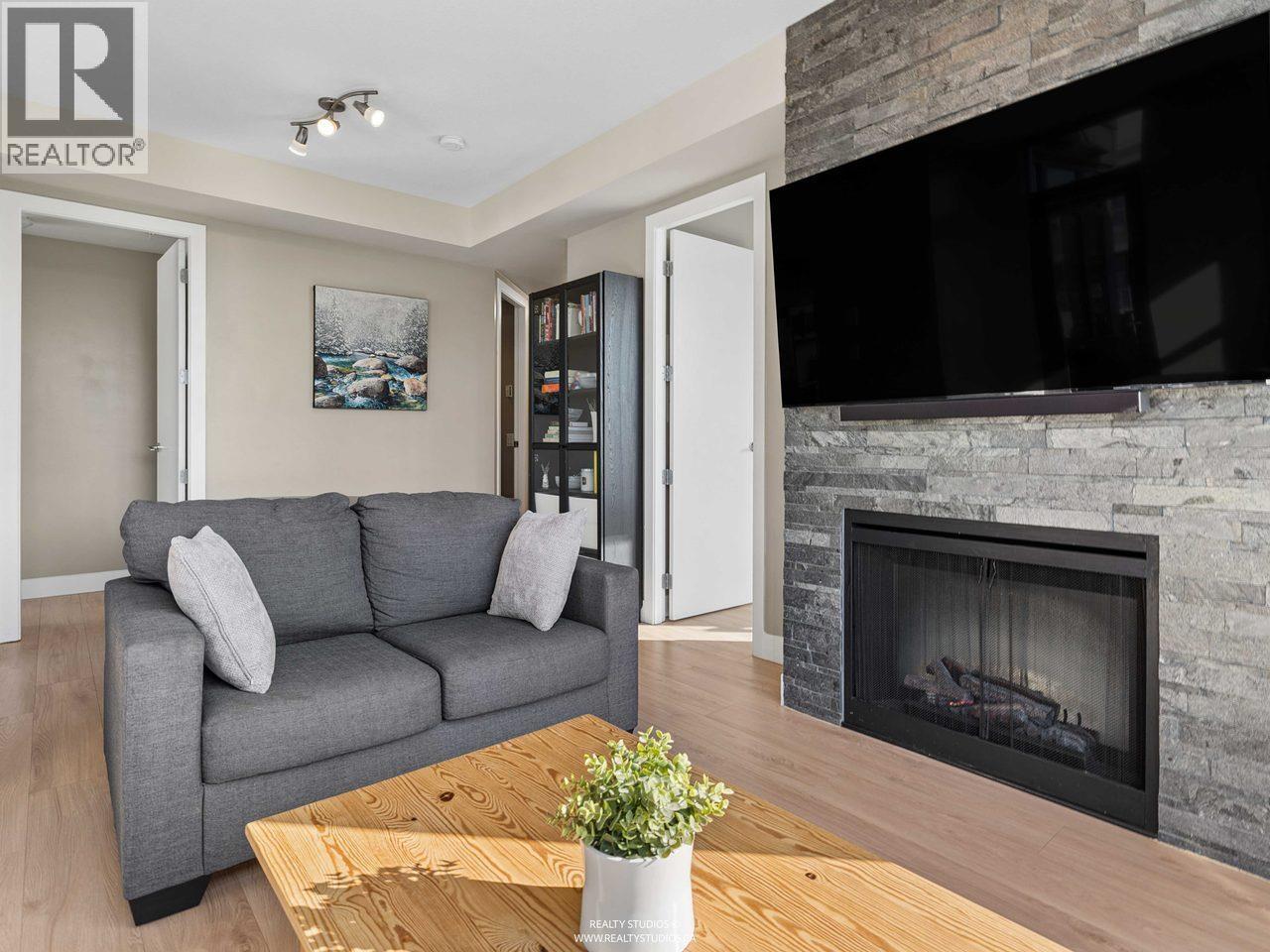 901 9300 University Crescent, Burnaby, British Columbia  V5A 4X9 - Photo 4 - R3165160