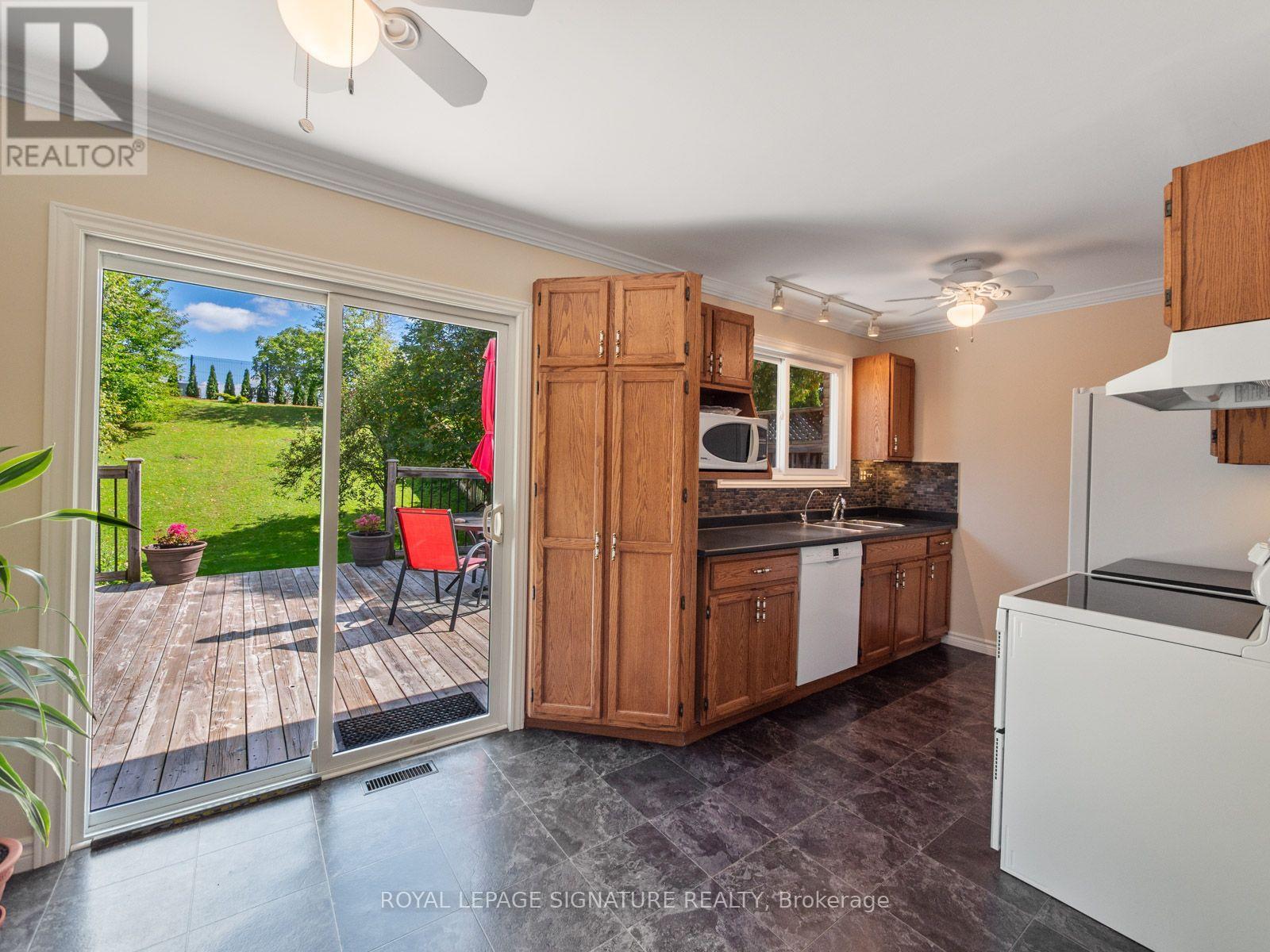 9 Birch Court, Aurora, Ontario  L4G 3K1 - Photo 18 - N13782756