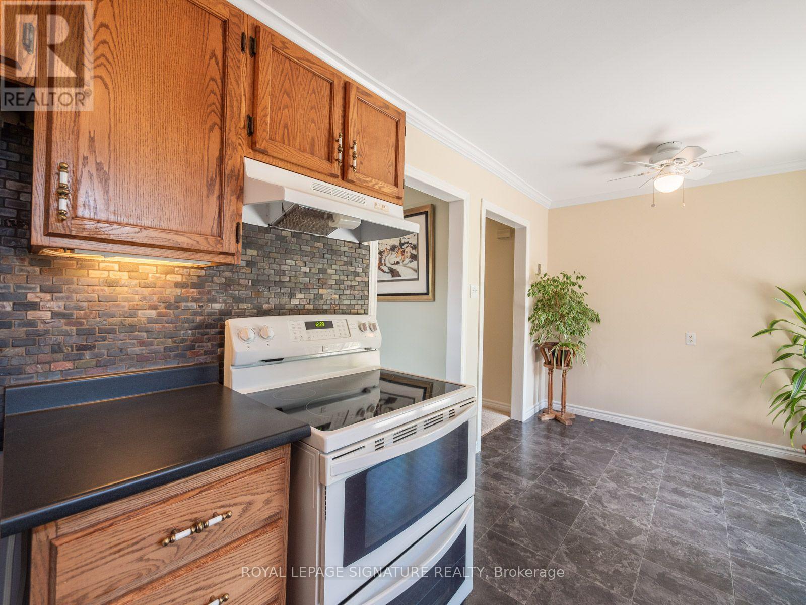 9 Birch Court, Aurora, Ontario  L4G 3K1 - Photo 25 - N13782756