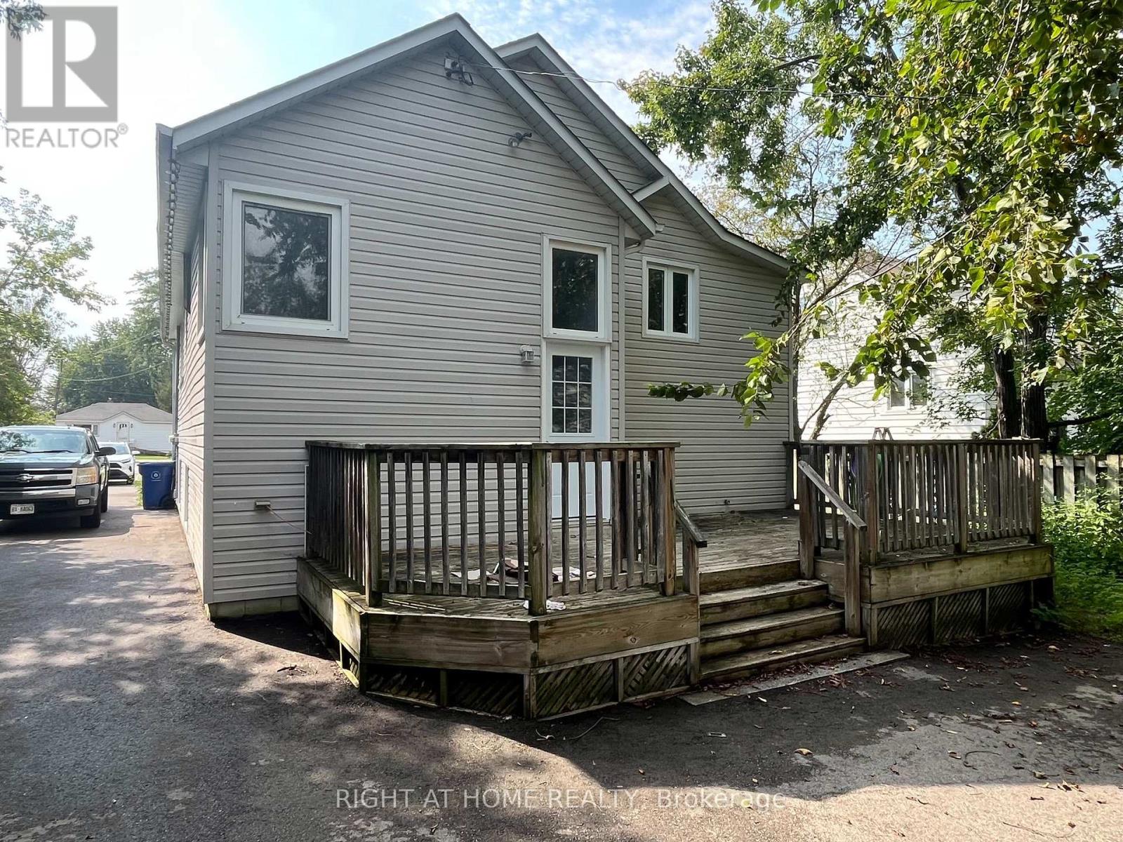 379 The Queensway Road S, Georgina, Ontario  L4P 2C4 - Photo 18 - N13782786