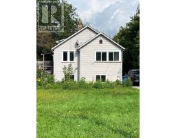 379 THE QUEENSWAY ROAD S, Georgina, Ontario