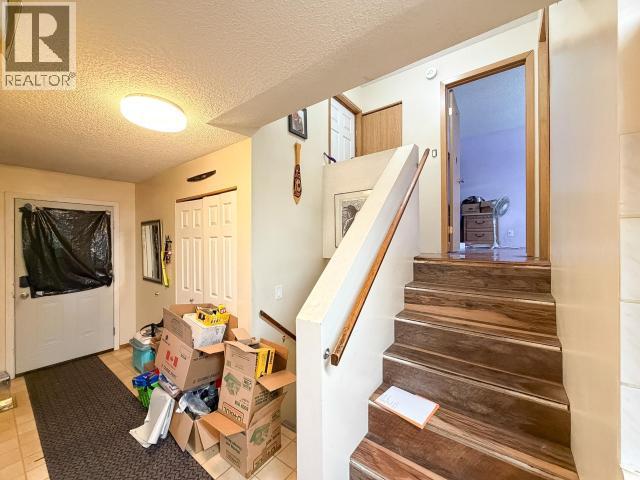 13 Basswood Street, Whitehorse, Yukon Y1A 4P4 - Photo 3 - 17705