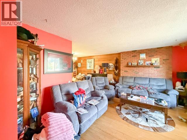 13 Basswood Street, Whitehorse, Yukon Y1A 4P4 - Photo 5 - 17705