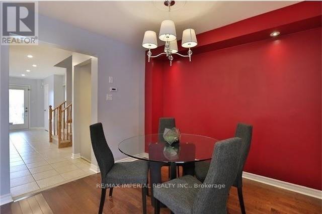 344 Riverstone Drive, Oakville, Ontario  L6H 7M3 - Photo 7 - W13782738